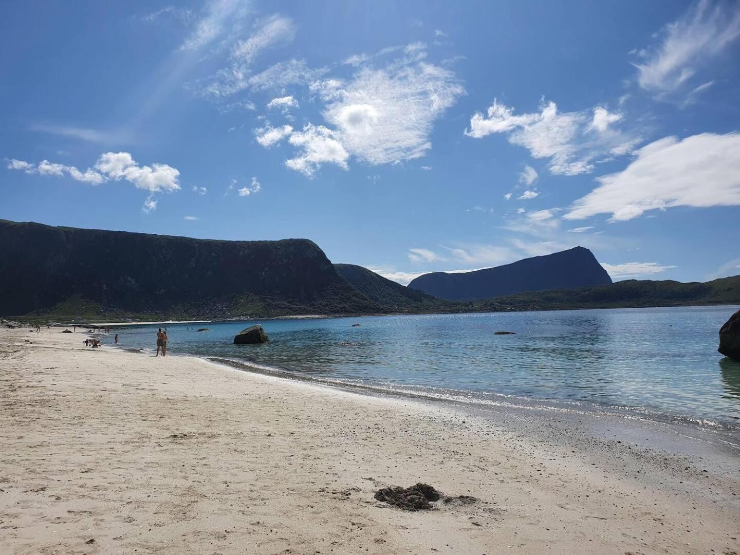Magic Views And Walking Distance To Best Beaches 莱克内斯 外观 照片