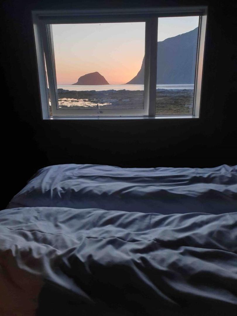 Magic Views And Walking Distance To Best Beaches 莱克内斯 外观 照片